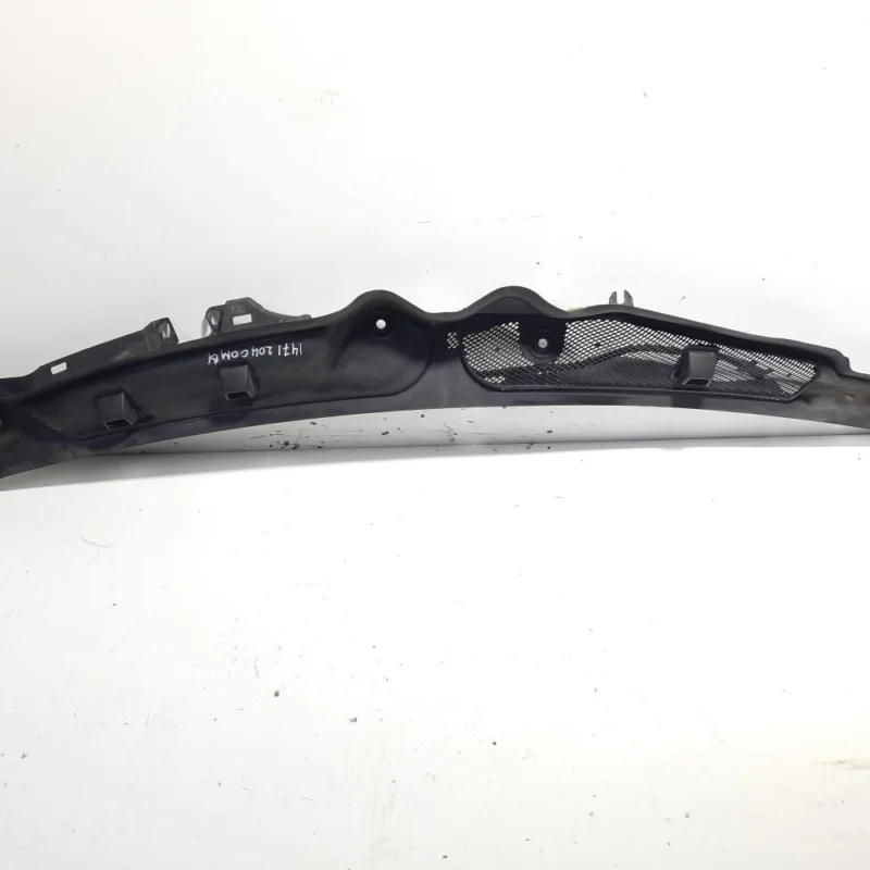 Preț mic Grila stergatoare fata, cod A2048301713, Mercedes Clasa C (W204) volan pe stanga (idi:559655)