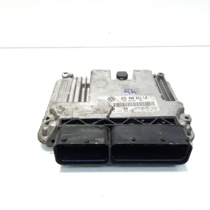 Retur ușor Calculator motor ECU, cod 03G906021LB, 0281013238, Audi A3 (8P1), 1.9 TDI, BXE (idi:560528)