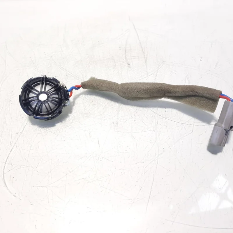 Super ofertă Tweeter usa stanga fata Meridian Surround, cod BJ32-18808-AC, Land Rover Discovery V (L462) (id:562856)