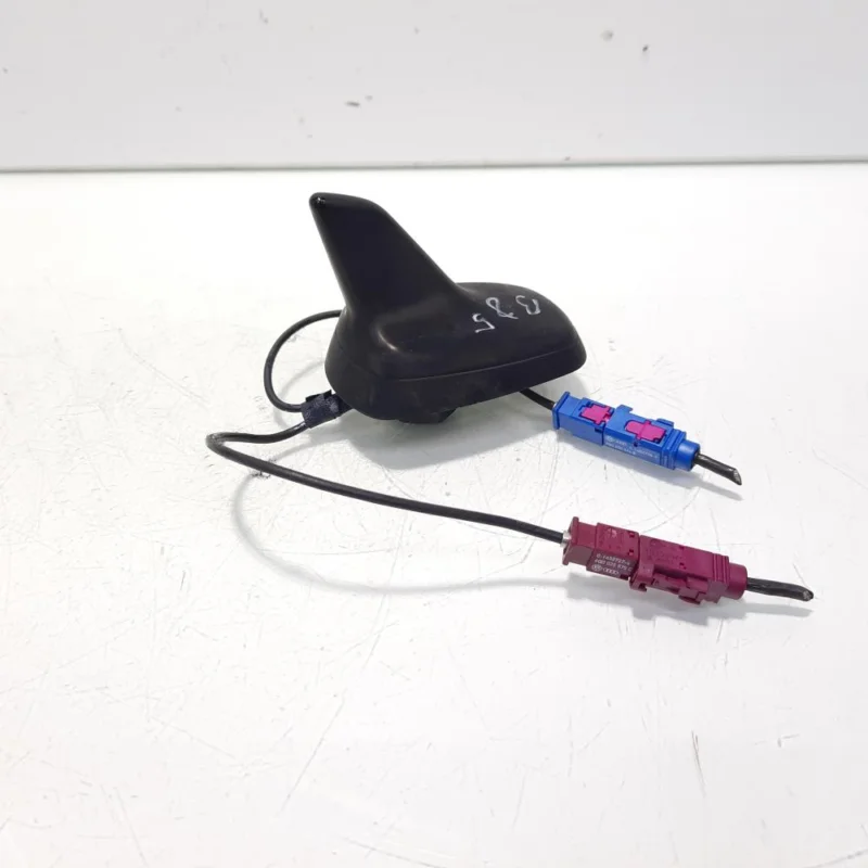 Ofertă exclusivă Antena radio cu navigatie, cod 8K9035503A, Audi A4 Avant (8K5, B8) (id:560038)