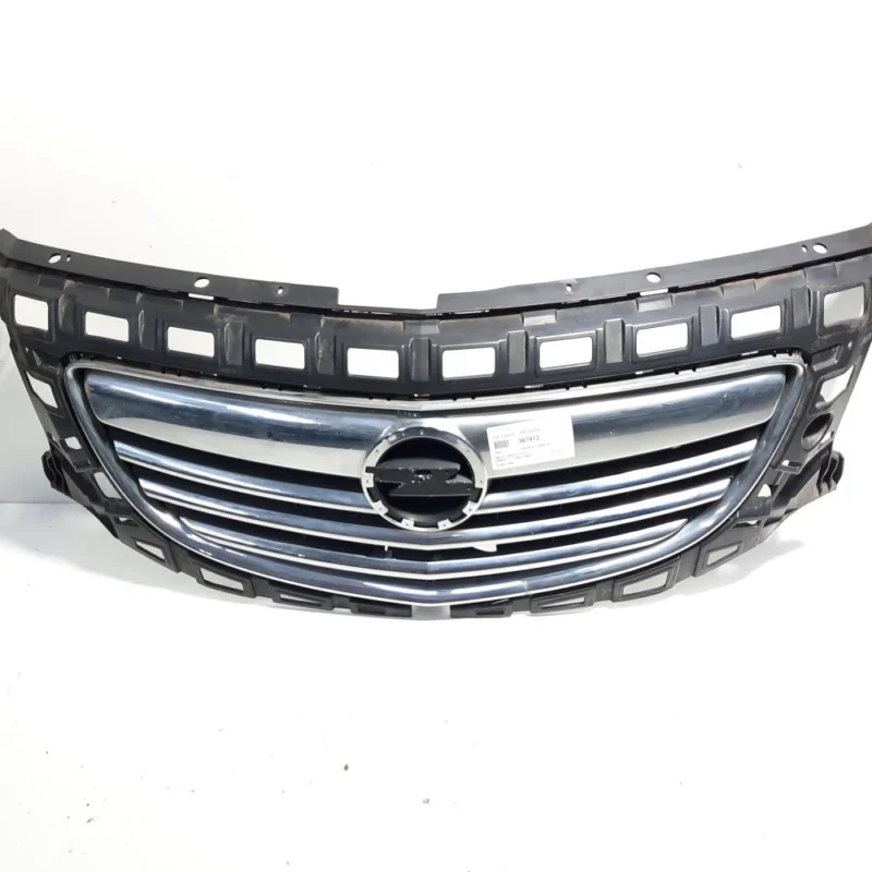 Retur ușor Grila bara fata centrala sus cu sigla, cod GM13282567, Opel Insignia A (id:561913)