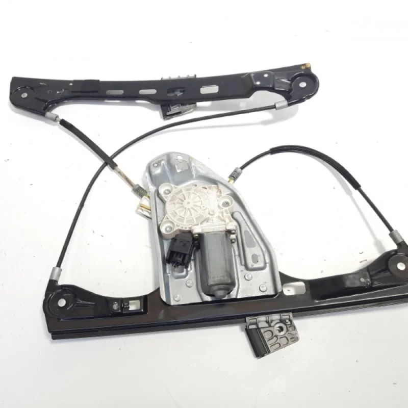 Macara cu motoras usa dreapta fata, cod A2037203046, Mercedes Clasa C (W203) (id:560864) Cel mai bun preț