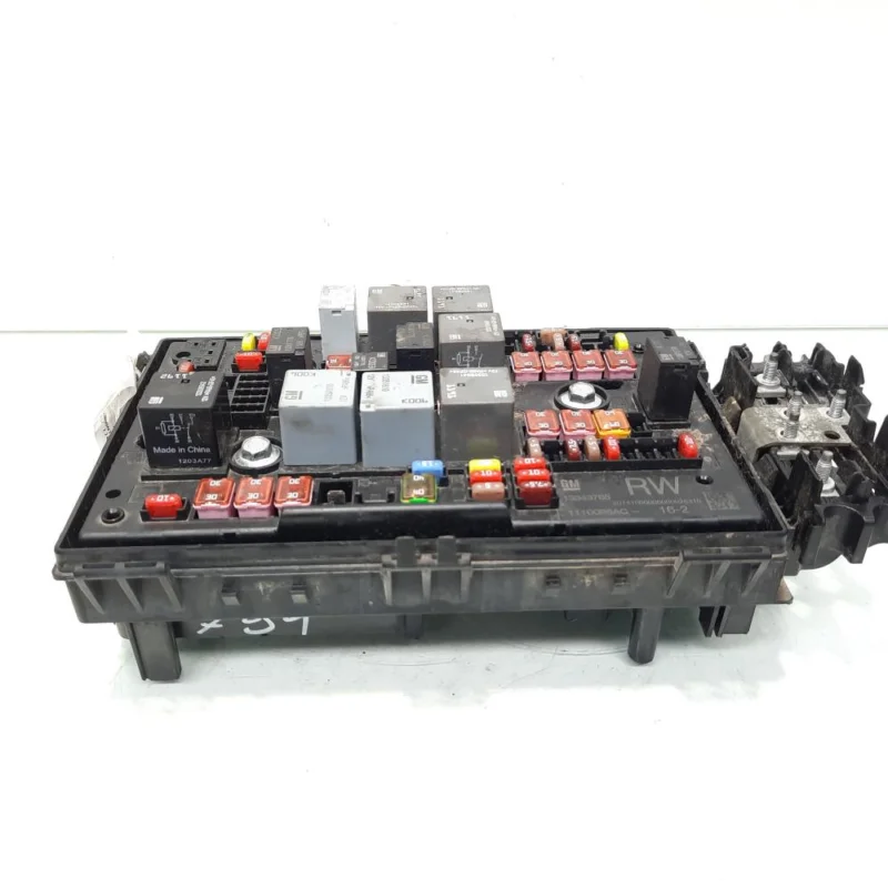 Preț promoțional Tablou sigurante, cod GM13343765, Opel Astra J Combi, 1.7 CDTI, A17DTJ (id:560127)