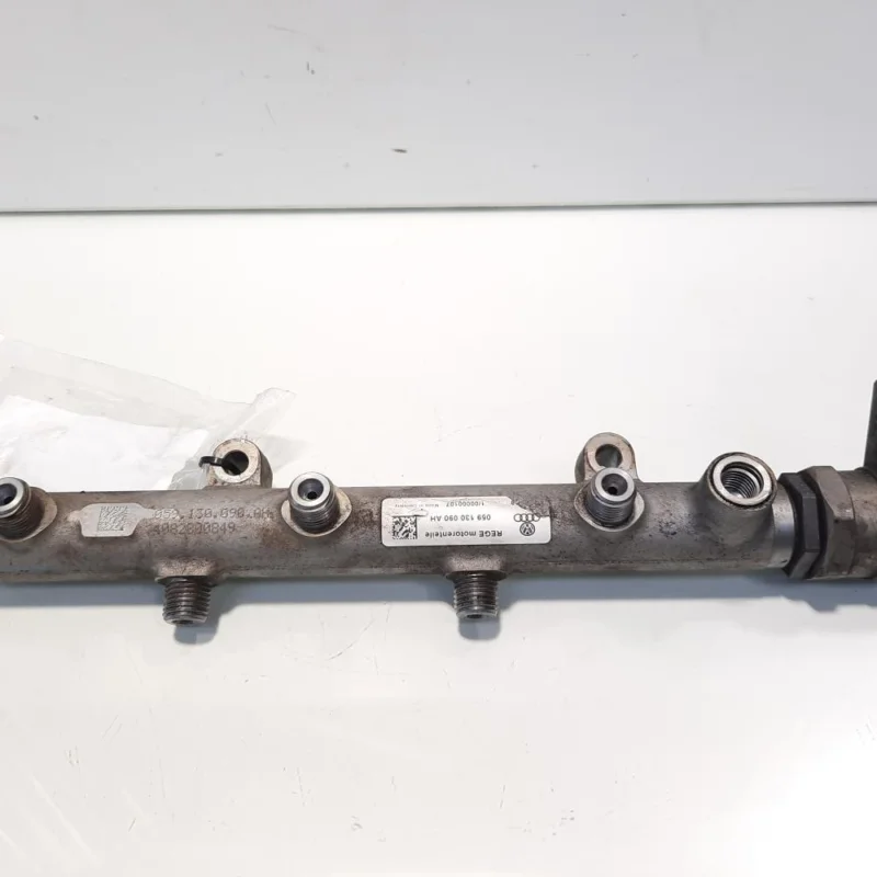Preț redus Rampa injectoare dreapta cu senzor, cod 059130090AH, Audi Q5 (8RB), 3.0 TDI. CCWA (idi:537072)