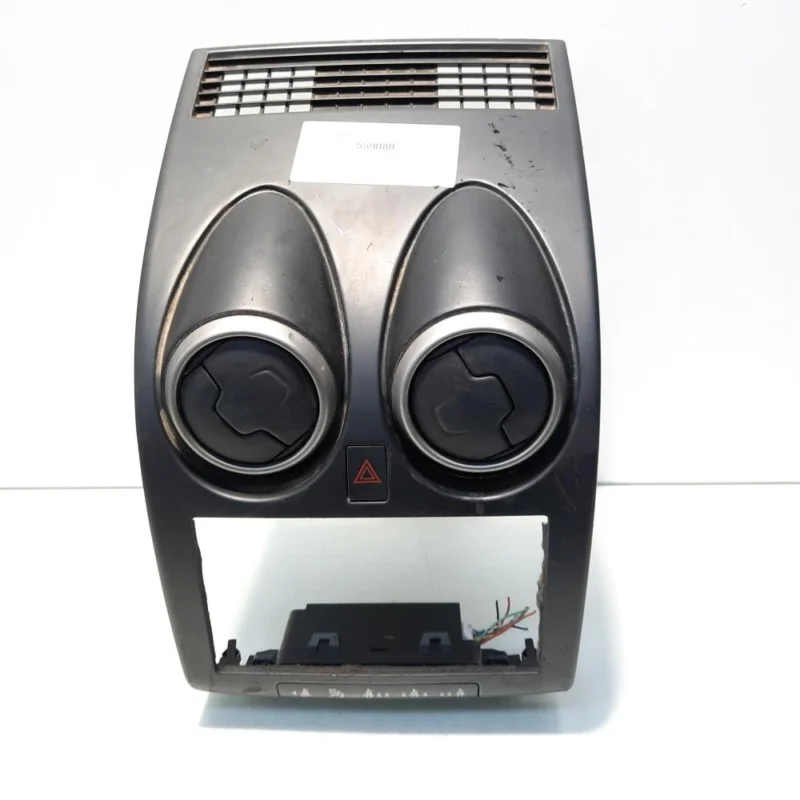 Vezi acum Grila aer bord centrala cu buton avarii, Nissan Qashqai (id:559080)