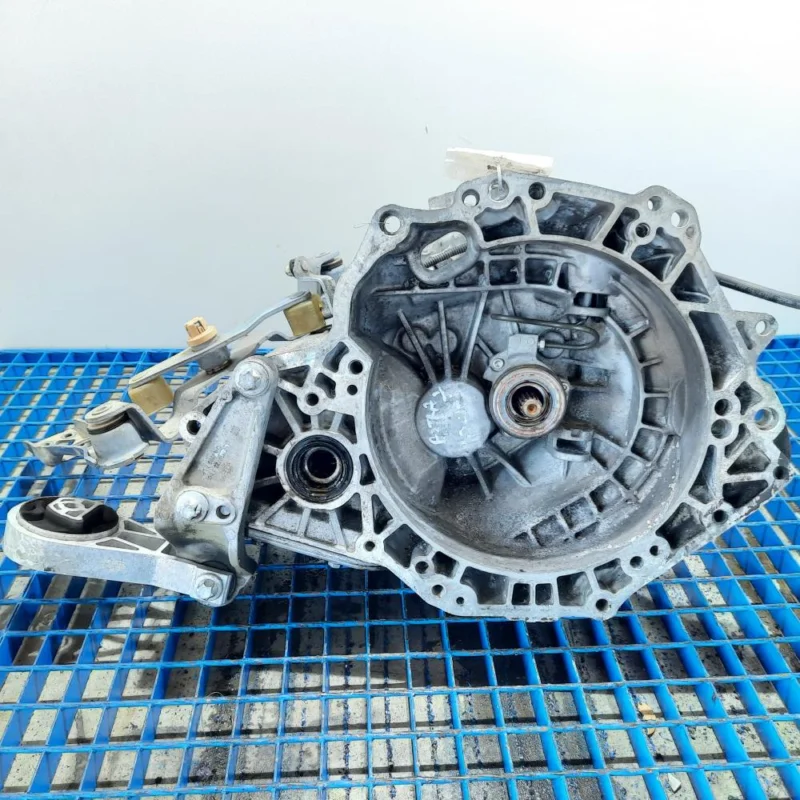 Cutie viteze manuala, Opel Astra J Sedan, 1.3 CDTI, 5 vit man (pr:110747) Noutate