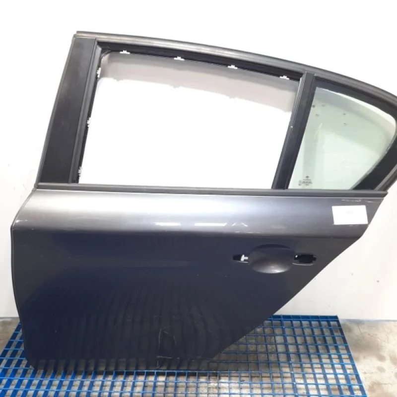 Preț mic Usa stanga spate, Bmw 1 (E81, E87) (id:559268)