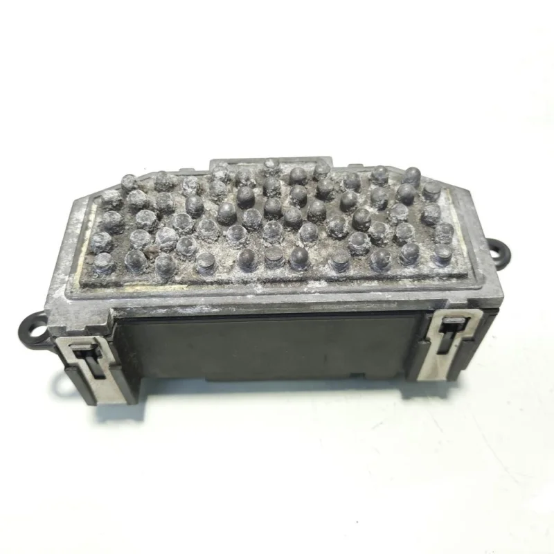 Preț redus Releu ventilator bord climatronic, cod 8K0820521B, Audi A5 Sportback (F5A, 9T) (idi:549368)