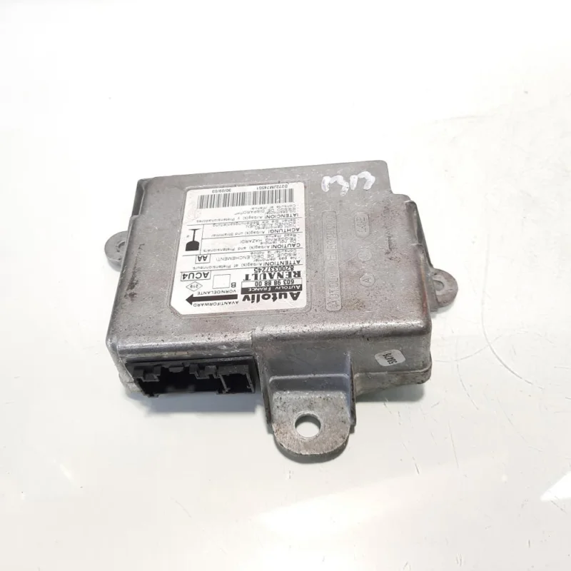 Calculator airbag, cod 8200337245, Renault Megane 2 Combi (id:557040) Ieftin