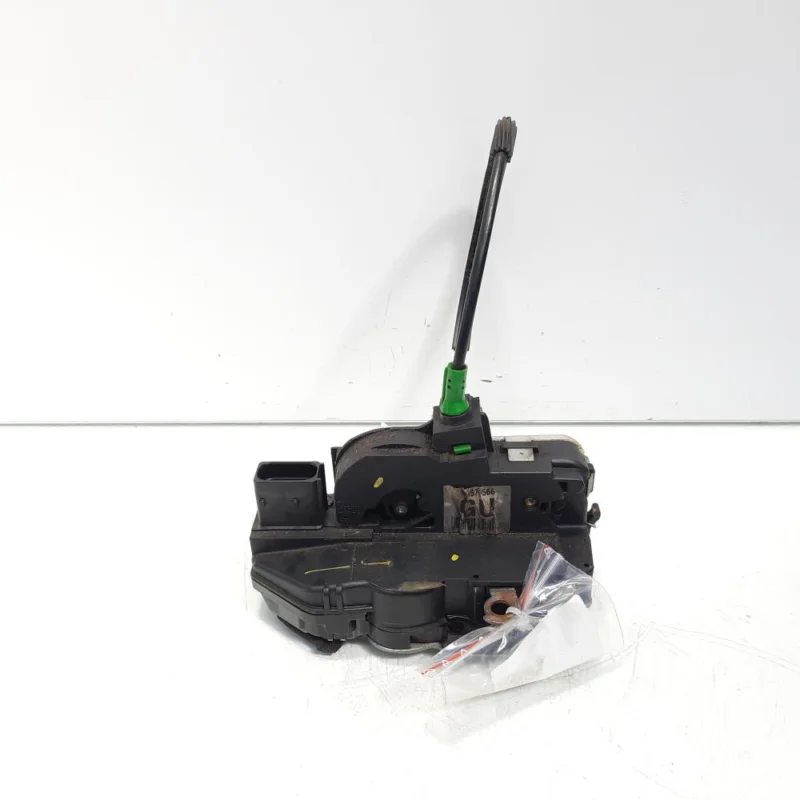 Preț redus Broasca usa dreapta spate, cod GM13579566, Opel Insignia A Sports Tourer (idi:552345)