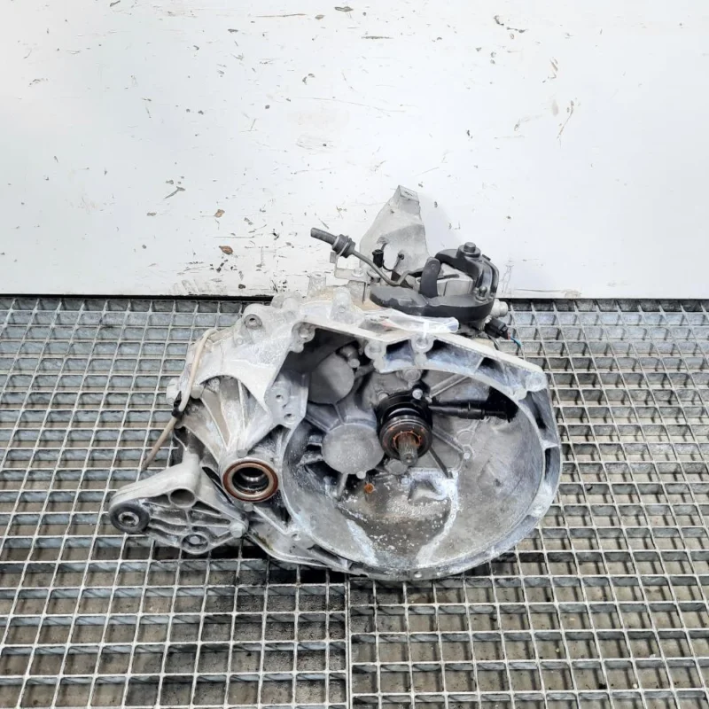 Transport gratuit Cutie viteze manuala cu Start Stop, cod AV6R-7002-KF, Ford Focus 3, 1.6 TDCI, T1DB, 6 vit man (pr;110747)