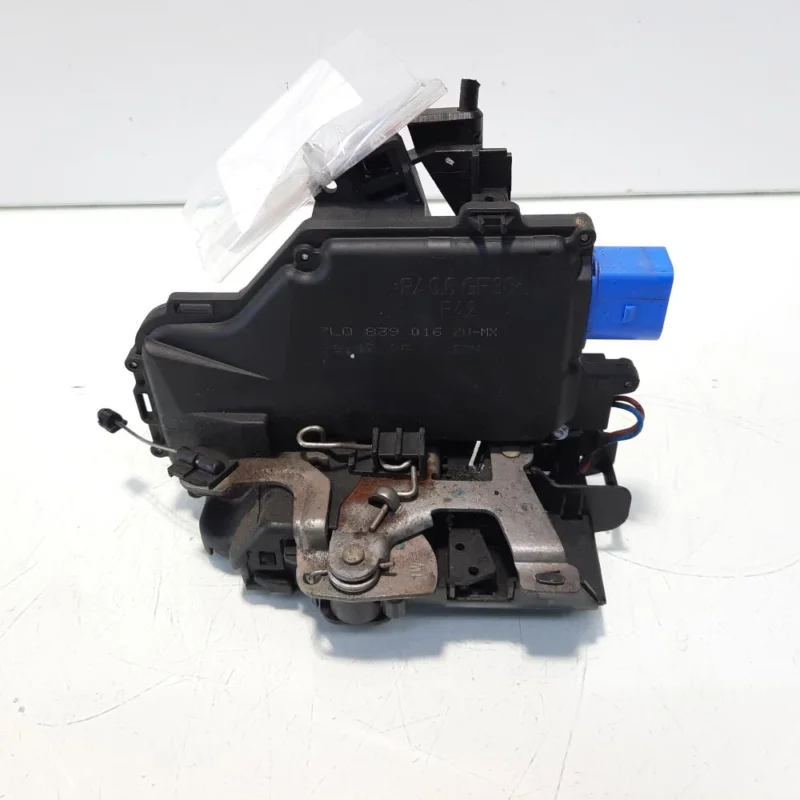 Livrare expres Broasca usa dreapta spate, cod 7L0839016, VW Touareg (7LA, 7L6) (id:552393)