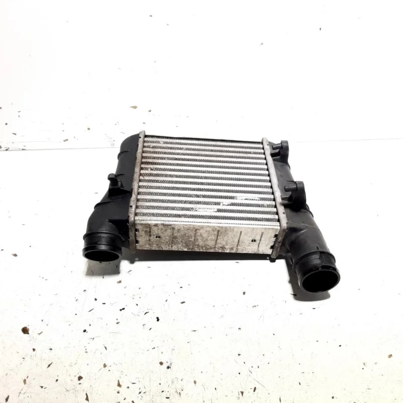 Radiator intercooler, cod 8E0145805S, Audi A4 Avant (8ED, B7), 2.0 TDI, BPW (id:549331) Vezi acum