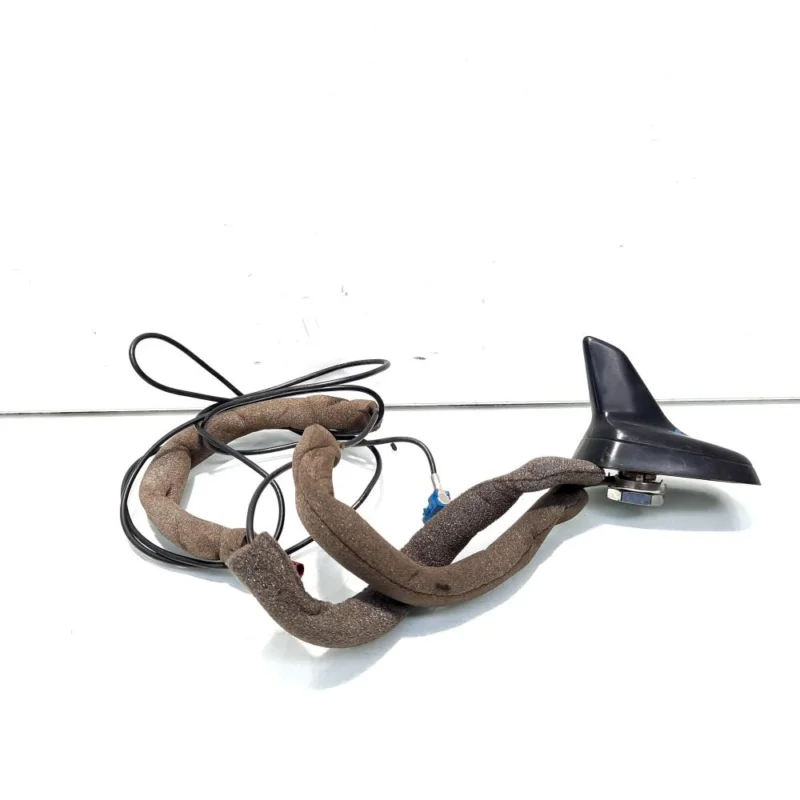 Ofertă limitată Antena radio cu navigatie, cod 8E9035503T, Seat Exeo ST (3R5) (id:545813)