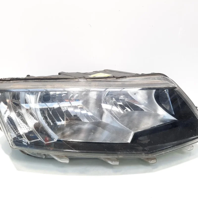 Far dreapta, cod 5E2941016, Skoda Octavia 3 (5E3) (id:541519) Ofertă limitată