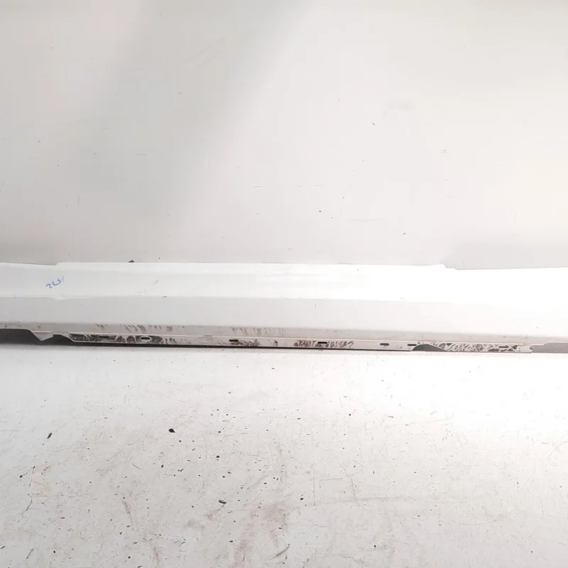 Ornament prag stanga, Bmw 1 Coupe (E82) (id:540929) Cumpără acum