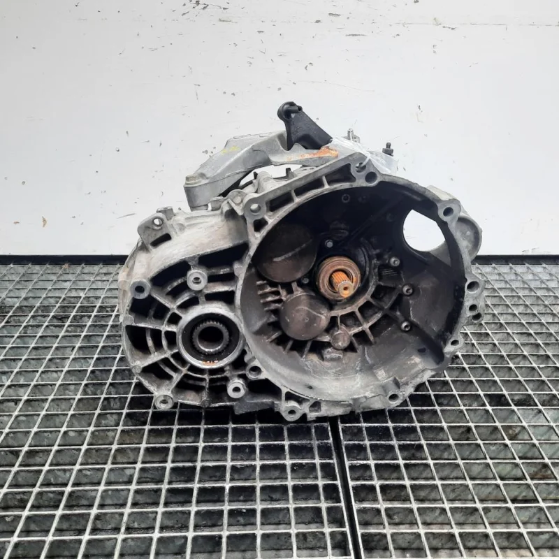 Cutie viteza manuala, cod KDL, Vw Passat (3C2) 2.0 TDI, CBA, 6 vit man, 4x4 (pr:110747) Preț mic