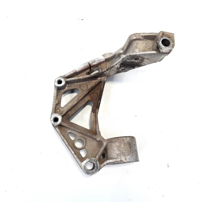 Disponibil imediat Suport brat trapez dreapta, cod 6Q0199294D, Skoda Fabia 1 Combi (6Y5) (idi:521332)