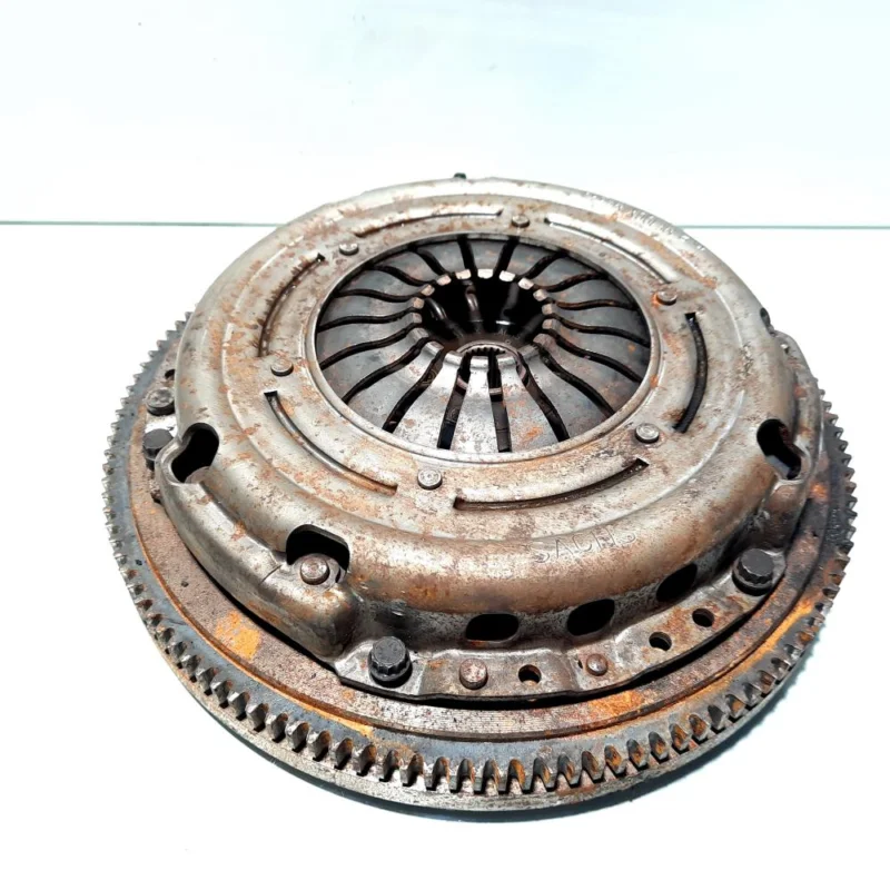 Volanta masa simpla cu placa presiune, cod 03D105271D, Skoda Fabia 2 (facelift), 1.2 TSI, CBZB, 5 vit man (idi:513552) Calitate înaltă