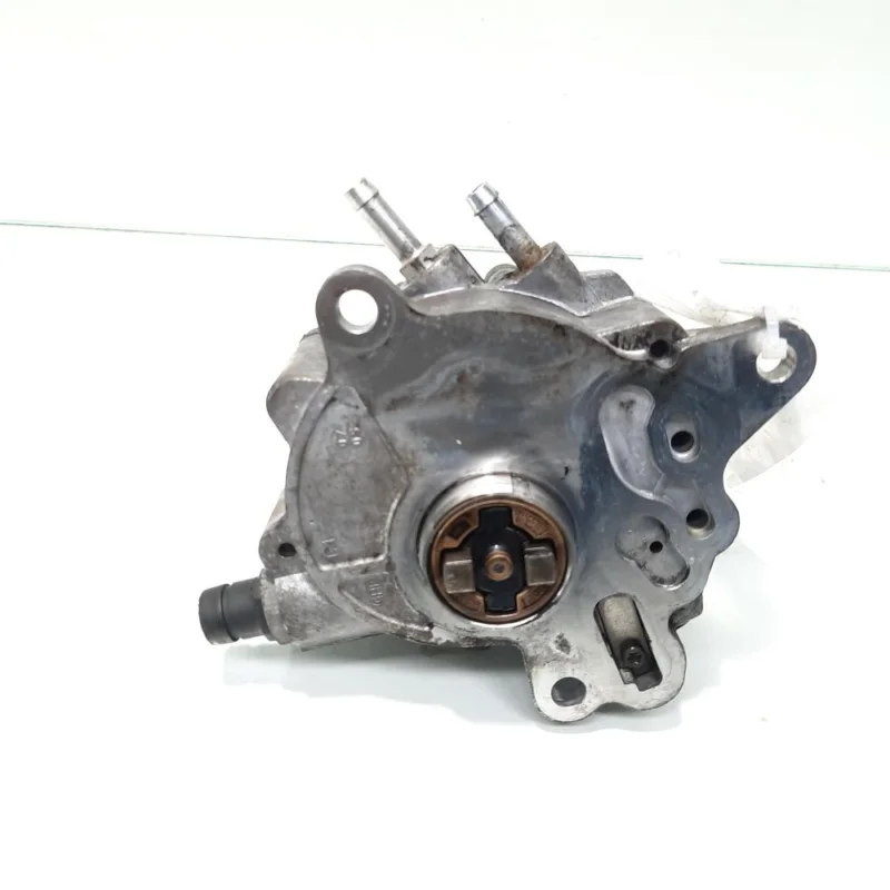 Ultima șansă Pompa vacuum Bosch, cod 03G145209, Vw Golf 5 (1K1) 2.0 TDI. BKD (id:488990)