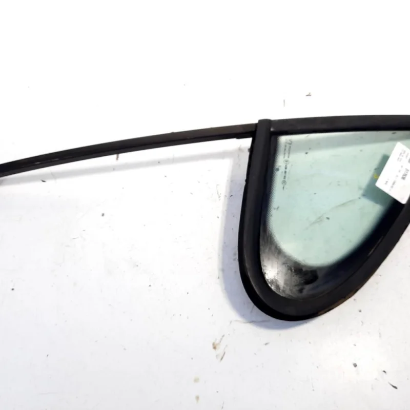 Geam fix dreapta fata, Peugeot 207 (WA) (id:517636) Reducere de preț