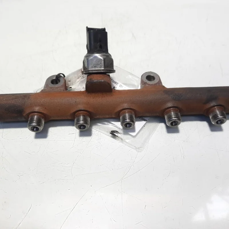 Ultima șansă Rampa injectoare cu senzor, cod 8200669695, Renault Twingo 2, 1.5 DCI, K9K770 (idi:507866)