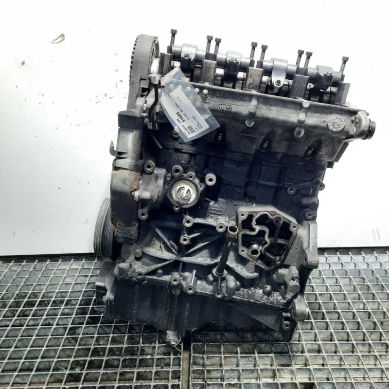 Preț mic Motor, cod AWX, Audi A4 (8E2, B6) 1.9 TDI (pr:110747)