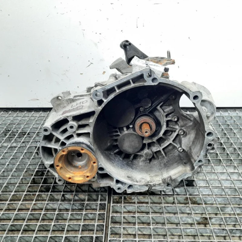 Cutie viteza manuala, cod LHD, Vw Passat (3C2) 2.0 TDI, CBA, 6 vit man (pr:110747) Reducere de preț