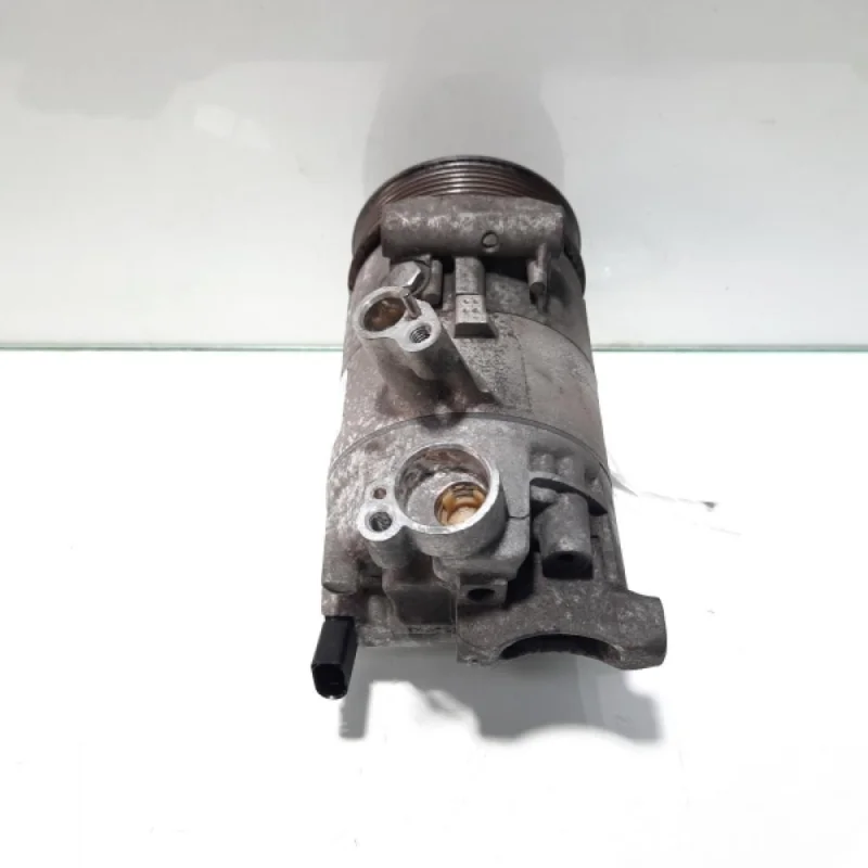 Compresor clima, cod 5K0820803A, Vw, 2.0 TDI, CCSA (idi:482325) Preț redus
