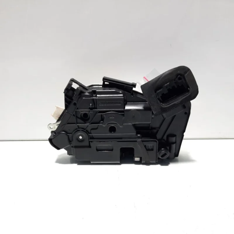 Broasca dreapta spate, cod 5E0839016, Skoda Octavia 3 Combi (5E5) (id:502153) Comandă acum