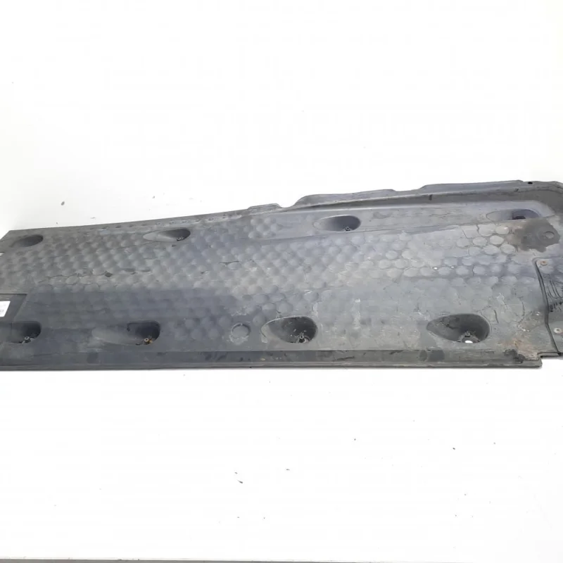 Disponibil imediat Scut caroserie stanga, cod 3C0825201D, Vw Passat Variant (3C5) (id:500954)