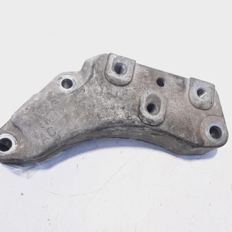 Preț promoțional Suport cutie viteza, cod 1K0199117AC, Audi A3 Sportback (8PA), 2.0 TDI, BKD (idi:495656)