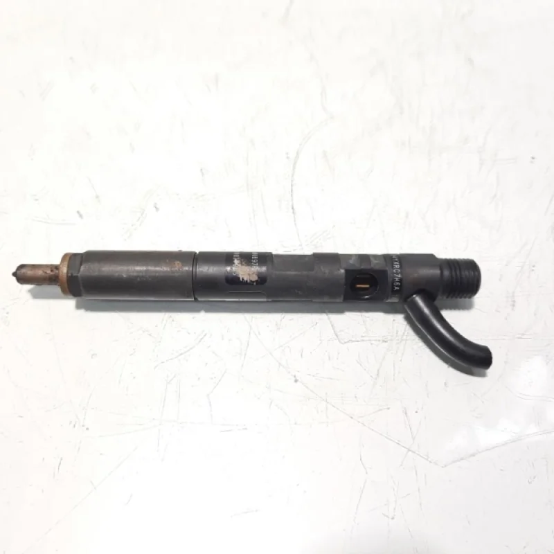 Injector, cod 166000897R, H8200827965, Renault Kangoo 2 Express, 1.5 DCI, K9K808 (idi:471680) Bestseller
