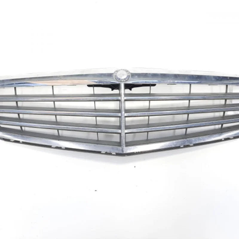 Grila bara fata centrala cu sigla, cod A2048801283, Mercedes Clasa C T-Model (S204) (idi:476846) Reducere