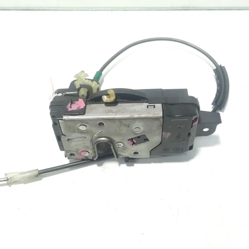 Reducere extra Broasca stanga fata, cod 13210748, Opel Astra H Combi, volan pe stanga (id:494928)