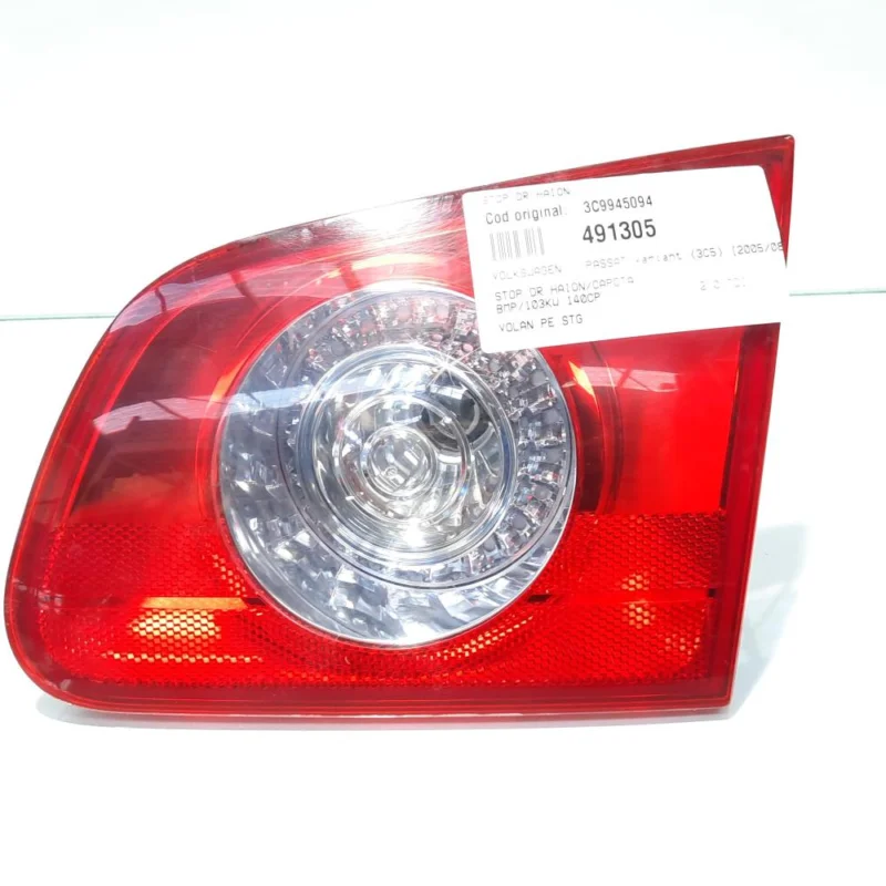 Stop dreapta haion, cod 3C9945094, Vw Passat Variant (3C5) (id:491305) Ofertă