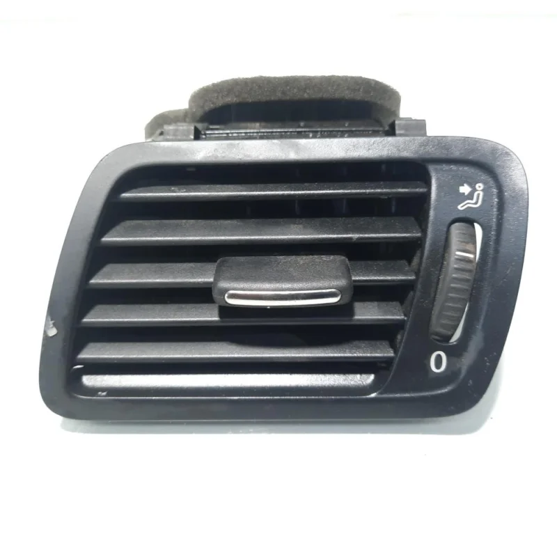 Grila aer bord stanga, cod 3C1819701E, VW Passat Variant (3C5) (id:489708) Ofertă