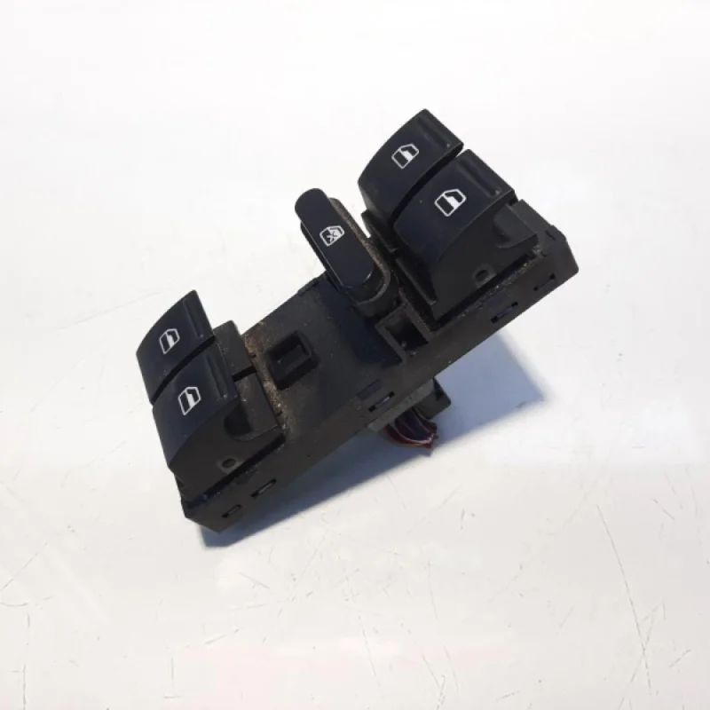 Preț promoțional Butoane comanda gream stanga fata, cod 1K4959857A, VW Passat (3C2) (idi:487013)