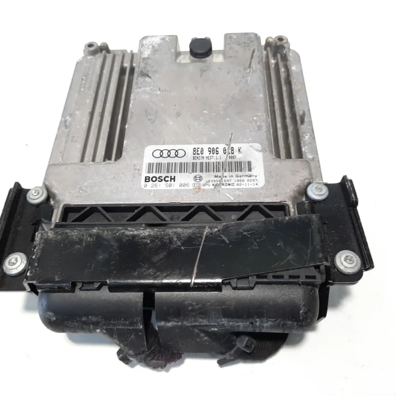 Ofertă limitată Calculator motor Bosch, cod 8E0906018K, 0261S01006, Audi A6 Avant (4B5, C5), 2.0 benz, ALT (idi:483493)