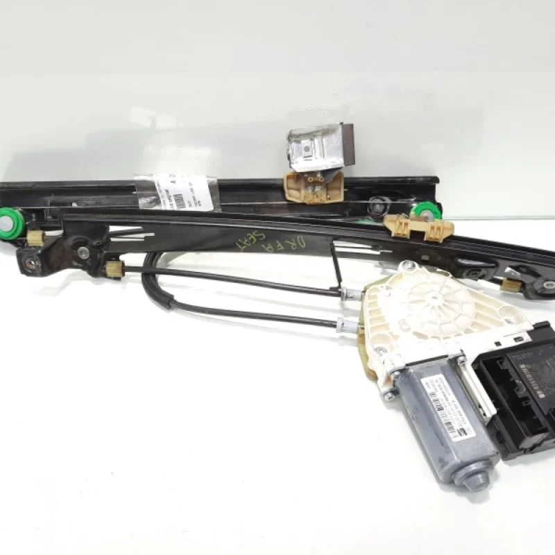 Macara cu motoras dreapta fata, Seat Leon (1P1) (id:482638) Vezi acum