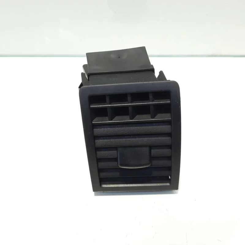 Cumpără online Grila aer bord stanga, cod 7L6819703D, Vw Touareg (7LA, 7L6) (id:476723)