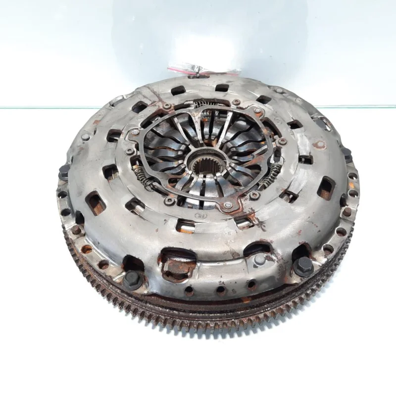 Ofertă Volanta masa dubla cu placa presiune, Ford Focus 1 Sedan, 1.8 TDCI, FFDA, 5 vit man (id:475766)