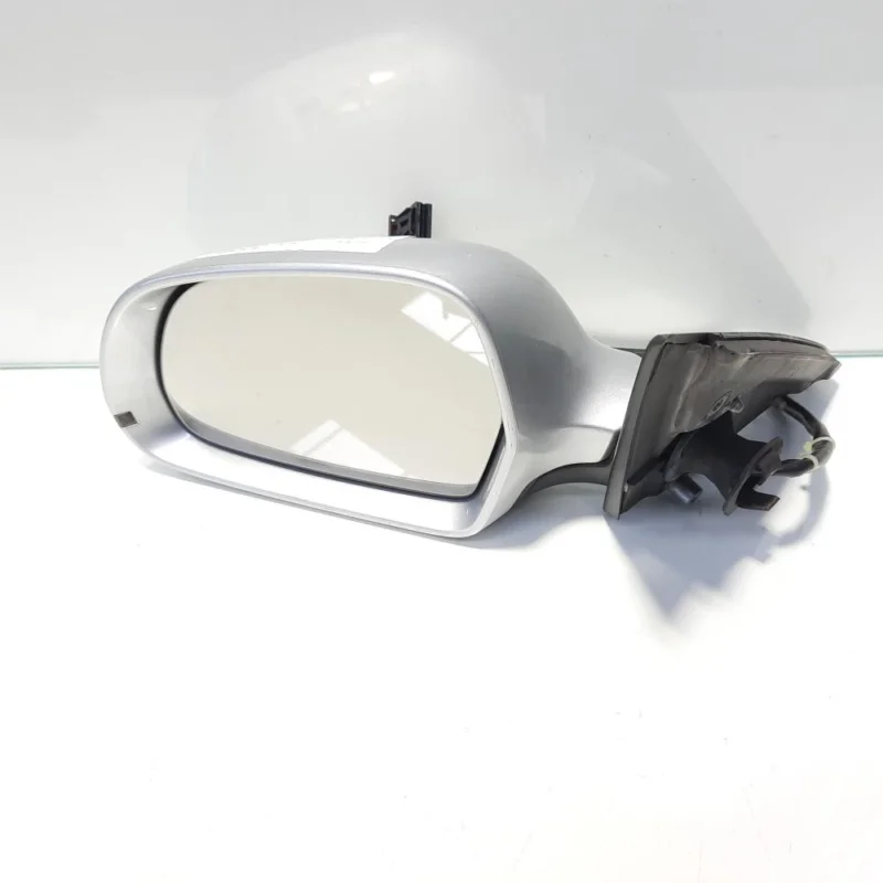 Preț promoțional Oglinda electrica stanga cu semnalizare, Audi A4 (8K2, B8) volan pe dreapta (id:475474)