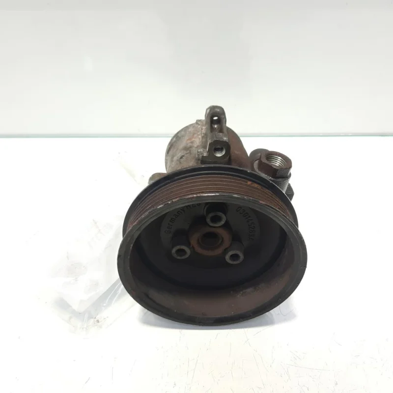 Pompa servo directie, cod 030145157D, Seat Inca (6K9) 1.4 B, AUA (idi:457311) Preț mic