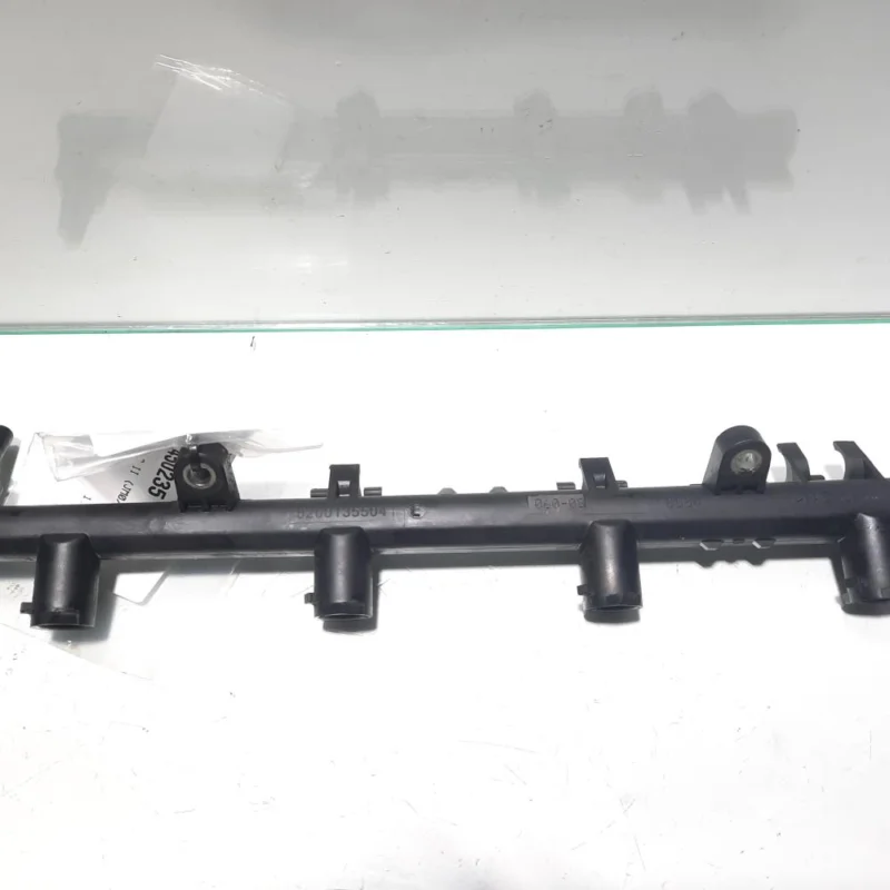 Rampa injector, cod 8200135504E, Renault Megane 2 Combi, 1.6 benz, K4M766 (idi:450235) Popular