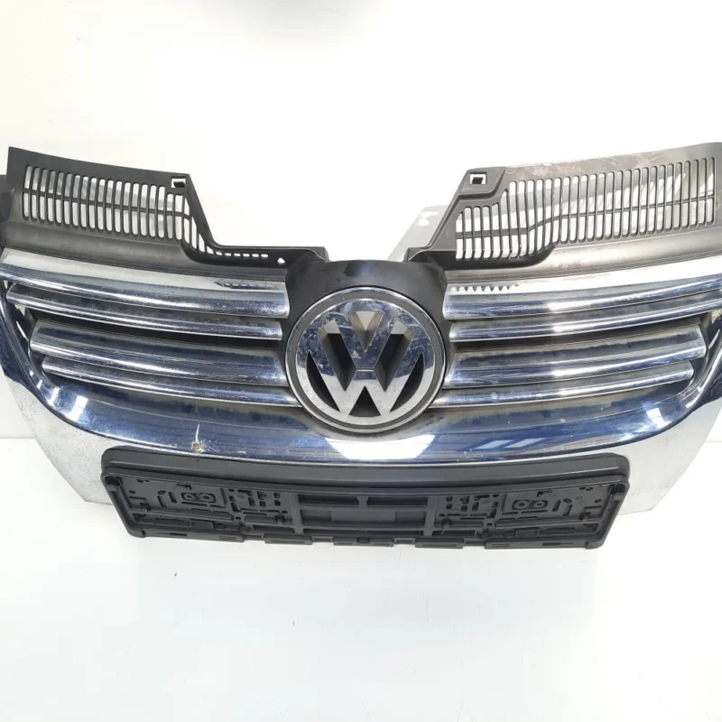 Grila bara fata centrala cu sigla cromata, cod 1K5853651, Vw Golf 5 Variant (1K5) (id:473480) Ofertă limitată