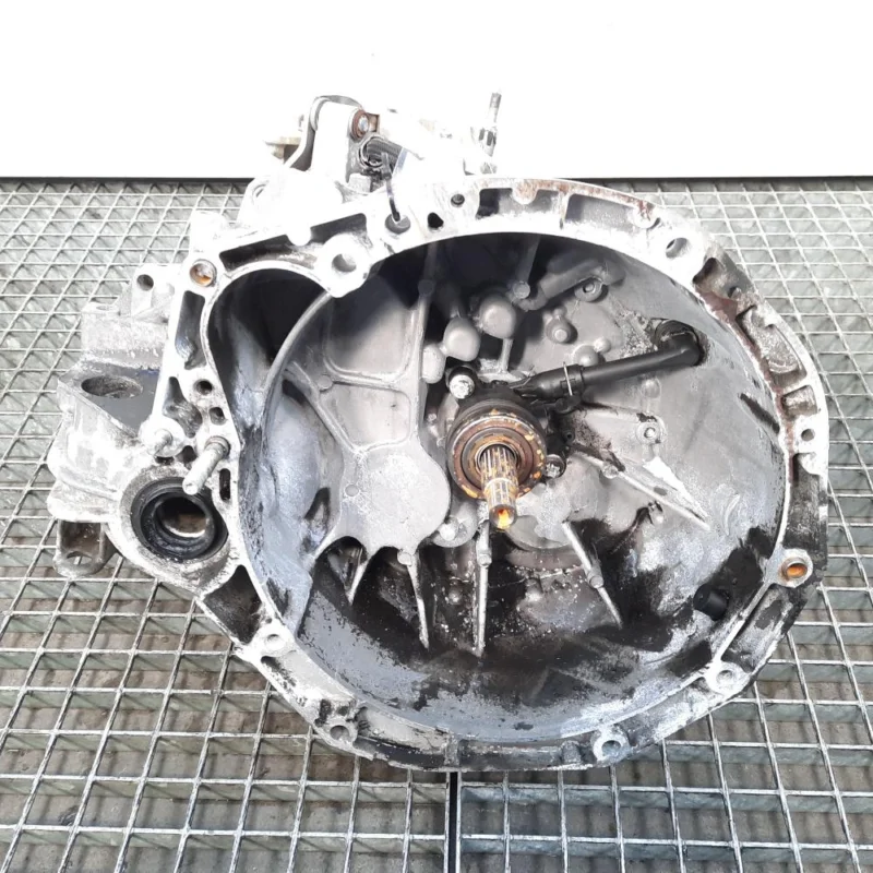 Cutie viteza manuala, cod 8200370824, Renault Megane 2 Coupe-Cabriolet, 1.9 DCI, F9Q804, 6 vit man (idi:471840) Cel mai bun preț