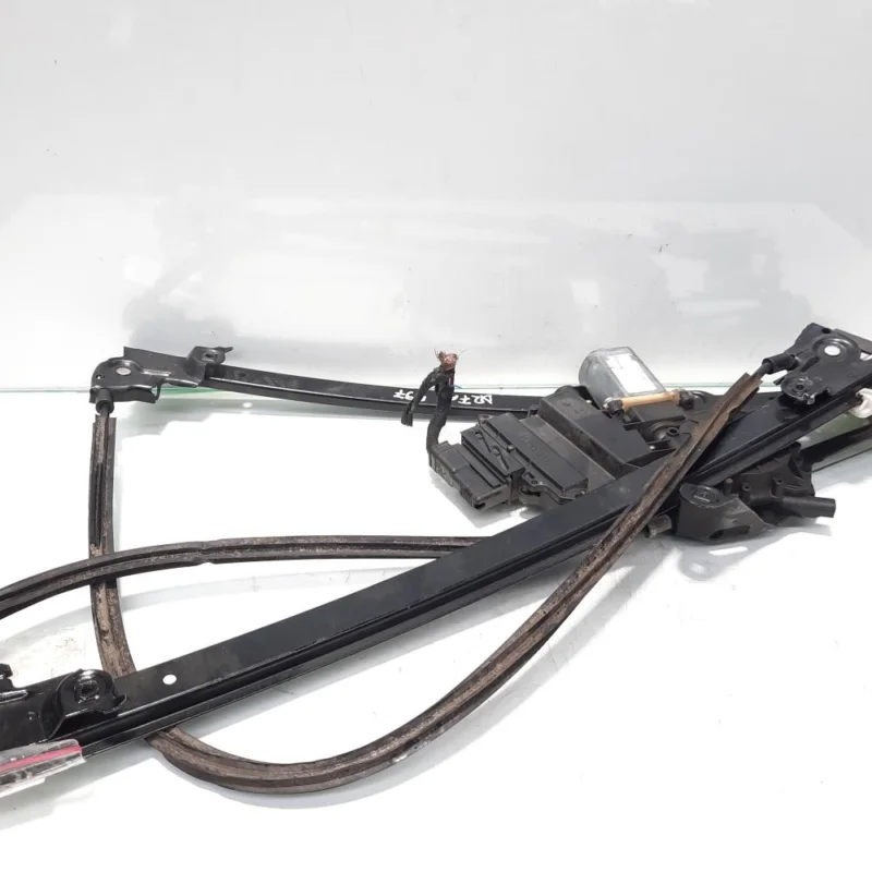 Macara cu motoras dreapta fata, cod 7M3959802, Seat Alhambra (7V8, 7V9) (id:471638) Reducere specială