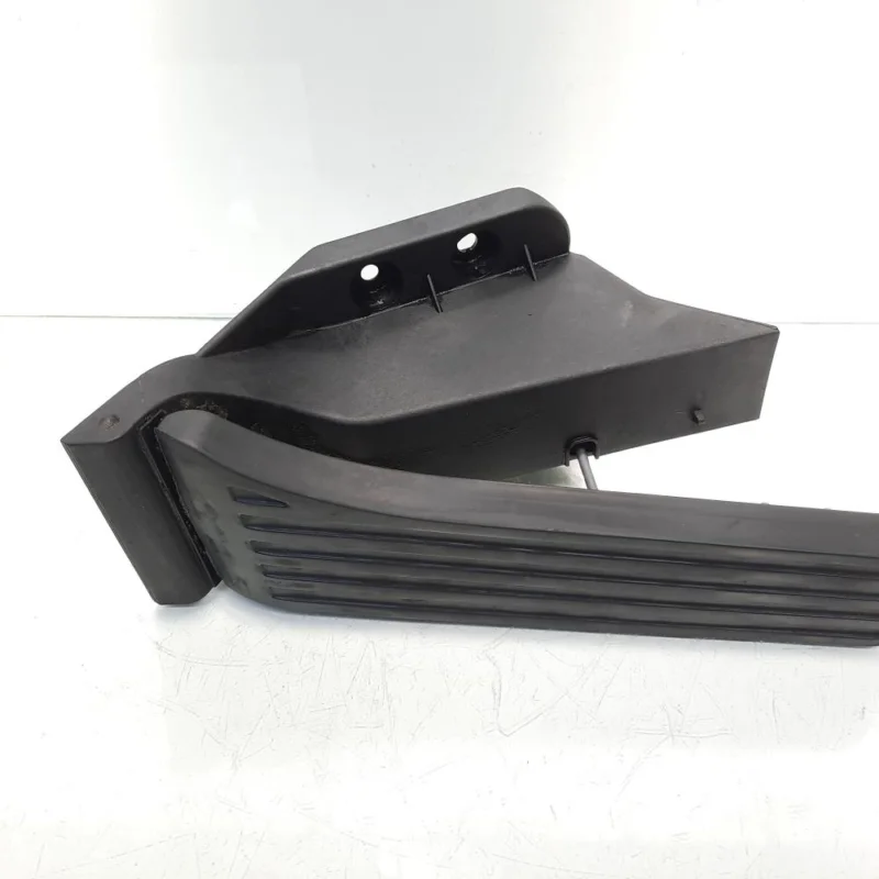 Pedala acceleratie, cod A2043000004, Mercedes Clasa E (W212) (idi:468786) Ieftin