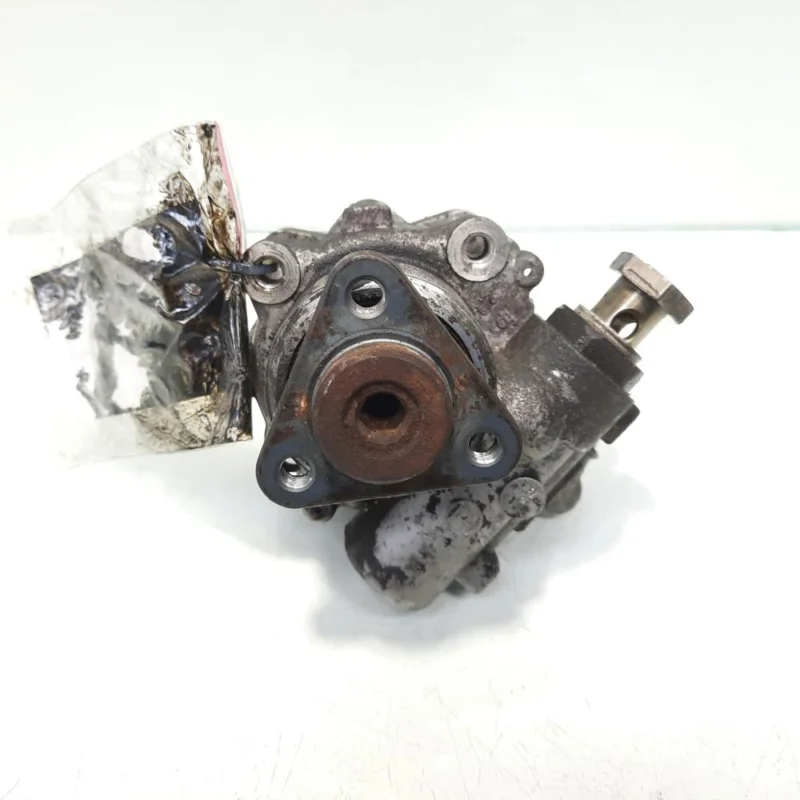 Pompa servo directie, cod 8D0145156T, Audi A4 Avant (8E5, B6), 1.9 TDI, AVB (pr:110747) Ofertă